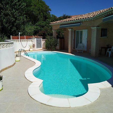 Poppey Villa Peret Ngoại thất bức ảnh