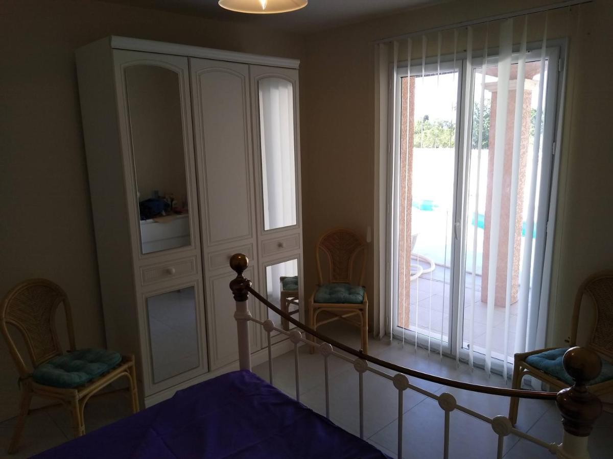 Poppey Villa Peret Ngoại thất bức ảnh