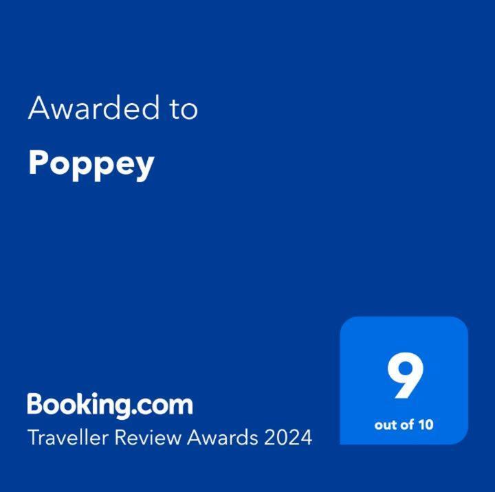 Poppey Villa Peret Ngoại thất bức ảnh